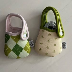Poire open pouches.